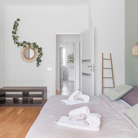 2-Bedroom Apartment In Alba With Free Parking And Air Conditioning Eksteriør bilde