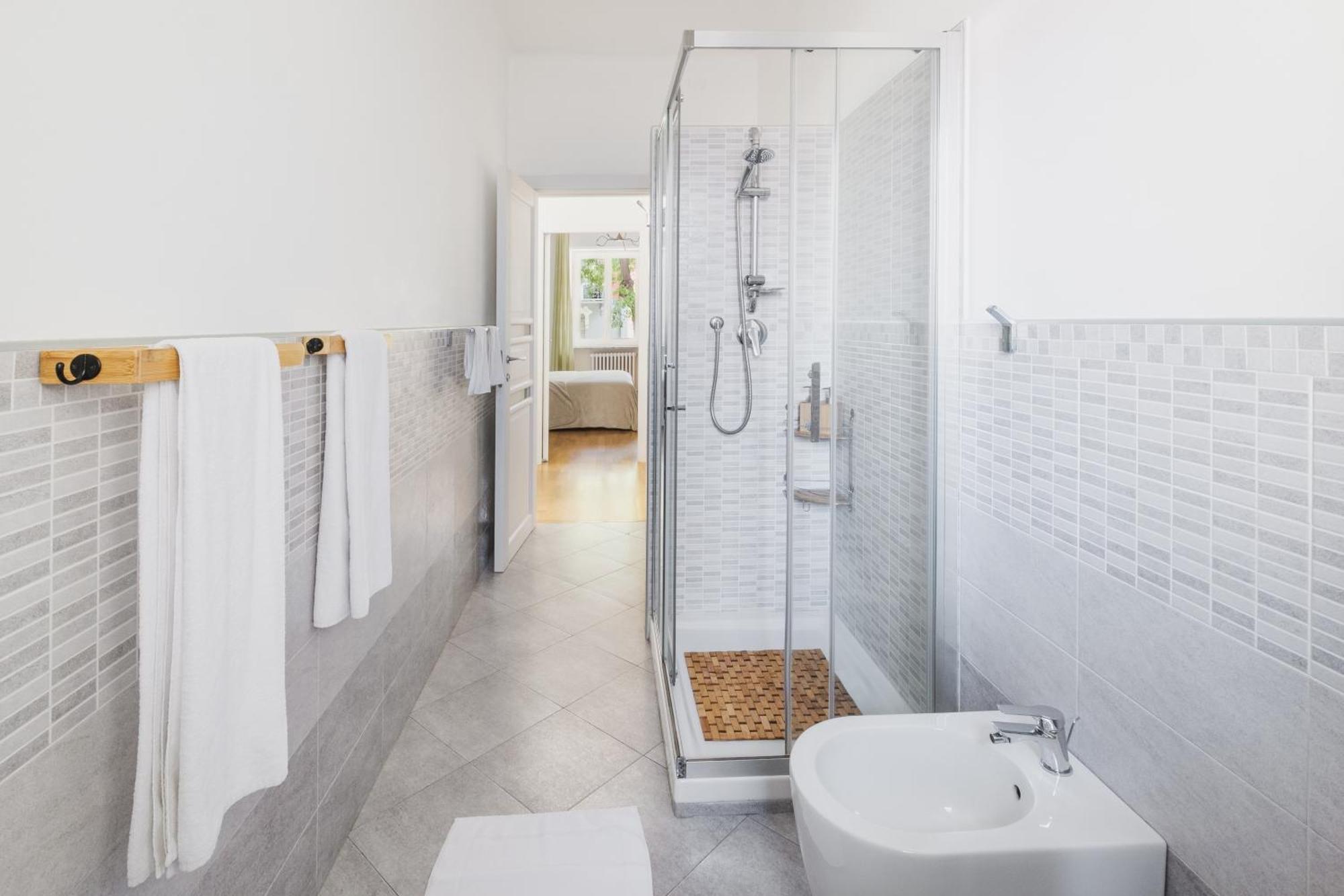 2-Bedroom Apartment In Alba With Free Parking And Air Conditioning Eksteriør bilde