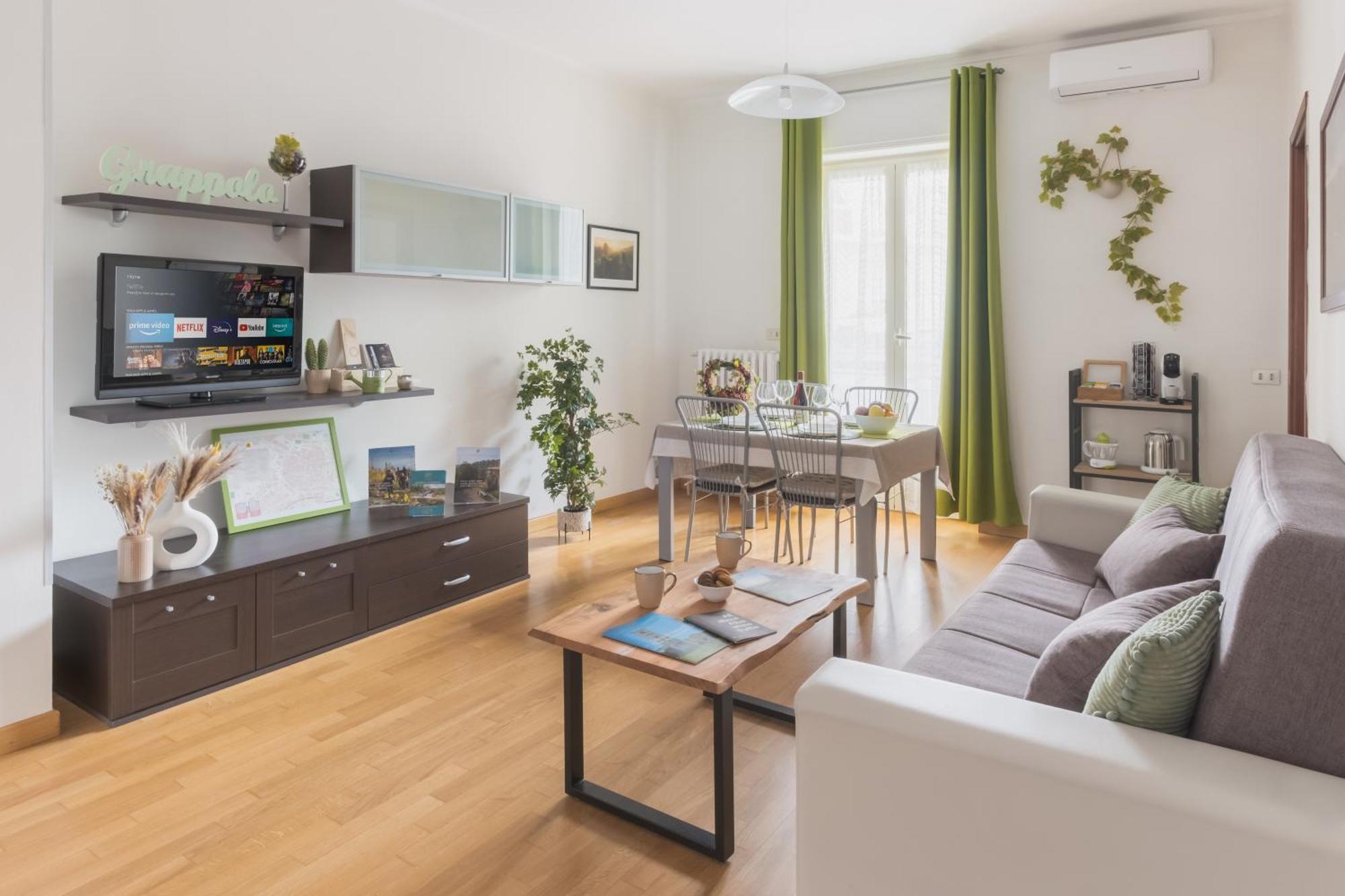 2-Bedroom Apartment In Alba With Free Parking And Air Conditioning Eksteriør bilde